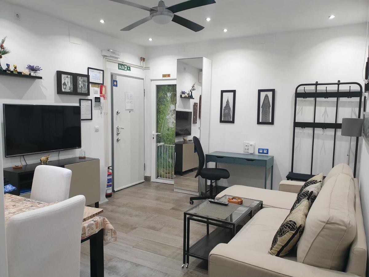 Apartment Meson de Paredes Madrid Exterior foto